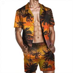 Ensemble coordonné pour homme, dégradé tropical, chemise à manches courtes boutonnée et short assorti, tenue de plage estivale légère - Product Image 1