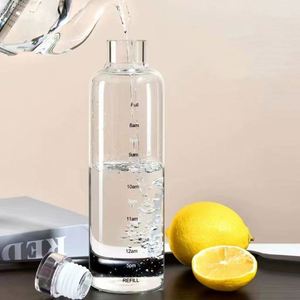 Bouteille d'eau de voyage en verre avec logo personnalisé - Scellée, idéale pour le fitness et le camping, avec échelle de temps et support pour gobelet - Product Image 4