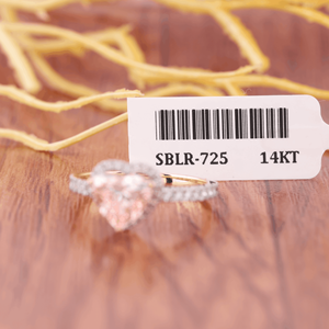 Anillo de Oro de 14K con Diamante Cultivado en Laboratorio con Corte Corazón y Halo |   Anillo de Compromiso de Lujo para Mujer |   Anillo de Boda con Diamantes Pavé - Product Image 1