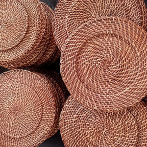 Plato de Ratán Natural para una Presentación Elegante de la Mesa, Base de Mimbre Tejida a Mano para Bodas, Cenas y Decoración del Hogar - Product Image 5