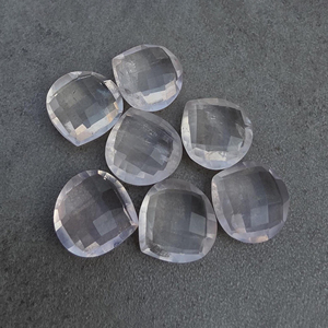 Quartz Rose Naturel, Pierre Précieuse Calibrée en Forme de Cœur à Taille Checker, Pierre Libre pour Bijoux - Product Image 1