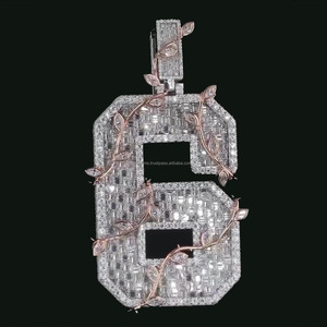 Colgantes y Dijes Personalizados de Plata 925 con Moissanita Certificada IGI, Corte Esmeralda, Baño de Oro Rosa, Engaste de Bisel, VVS, Estilo Hiphop, Número 925, para Fiesta - Product Image 4