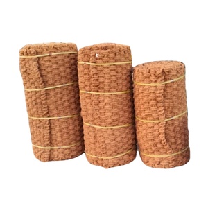 PALM MAT 1m x 10m x 35mm Qualité supérieure à un bon prix: Tapis de paume exportés pour parcs et parcs d'attractions - Product Image 1