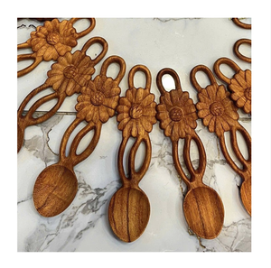 99D Natürliches Holz Vergoldetes Servierlöffel-Set 5-teilig Umweltfreundlich Langer Griff Vintage Landhausstil Kokosnussöl-Politur Emma - Product Image 1