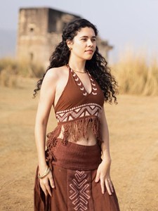 Top Corto Halter de Algodón Marrón Hecho a Mano con Estampado Tribal Geométrico, Camisola sin Espalda para Mujer, Regalo para Ella - Product Image 2