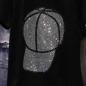 T-shirt noir uni 100 % coton à manches courtes avec imprimé casquette de baseball à paillettes, col rond, coupe ample, décontracté, tricoté pour homme - Product Image 3