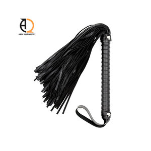 Látigo de Cuero para Adultos, Hecho a Mano con Cuero Genuino - Product Image 1