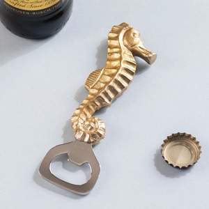 ที่เปิดขวดเหล็กหล่อ Cape Shore ของตกแต่งครัวสไตล์ชายฝั่ง - Product Image 6