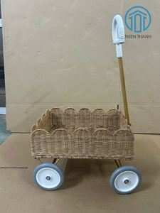 Poussette pour poupées en rotin naturel de haute qualité, jouet pour enfants fait main, best-seller, mobilier de jeu pour la crèche, vente en gros d'usine OEM ODM - Product Image 4