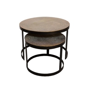 Mesa nido de metal de alta calidad con superficie de mármol, perfecta para sala de estar, mesa de café y decoración del hogar. - Product Image 3