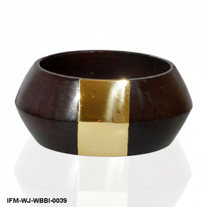 Brazalete de madera oscura hecho a mano con incrustaciones de latón pulido, brazalete geométrico de madera para mujer - Product Image 5