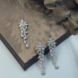 Ensemble de collier avec pendentif fleur de luxe, serti de cristaux en forme de poire, argent 925 plaqué rhodium, bijoux de mariage pour femmes - Product Image 2