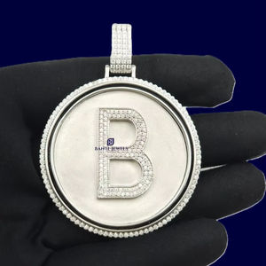 Pendentif de luxe en moissanite lettre B sertie de diamants, bijoux hip-hop, breloque initiale personnalisée en diamant - Product Image 1