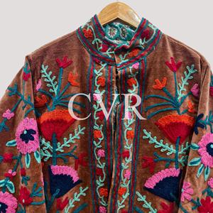 Manteau en velours brodé à la main avec motif floral, col mandarin, manches longues, grande taille, vêtements d'extérieur décontractés pour femmes, hiver - Product Image 4