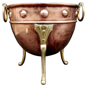 Jardinera Vintage de Cobre Acanalado con Asas y Patas de Latón para Exhibición de Plantas y Flores en el Hogar, Decoración Cottagecore, Metalistería Primitiva - Product Image 1