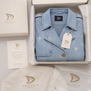 Gabardina vaquera unisex azul pálido con pedrería, abrigo largo con cinturón, chaqueta de moda gótica Y2K estilo streetwear - Product Image 5