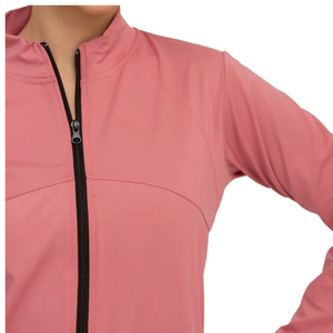 Veste de sport slim fit pour femme avec logo personnalisé, fermeture éclair intégrale, vêtements de sport hautement élastiques, veste de jogging athlétique pour femme - Product Image 4