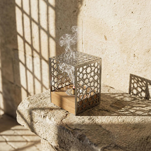Brûleur d'encens en bois artisanal avec un design élégant en cascade pour la relaxation, le soulagement du stress et la décoration de la maison - Product Image 2