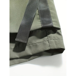 Pantalon de jogging cargo multipoches pour homme, style streetwear ample, en molleton de coton épais, avec logo personnalisé - Product Image 4