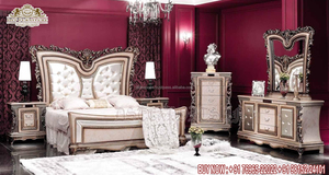 Juego de Muebles de Dormitorio de Madera Tallados a Mano con Acabado Marrón, Diseño en Forma de Corazón, Estilo Europeo, Fabricado en EE. UU. - Product Image 4