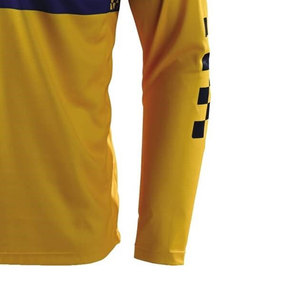Maillot de cyclisme personnalisé haute performance avec empiècements en mesh respirant et construction extensible pour l'entraînement cycliste longue distance - Product Image 5
