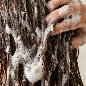 Champú de leche de coco y péptidos hidratante para todo tipo de cabello Champú unisex de leche de coco y péptidos nutritivo en profunda profundidad - Product Image 4