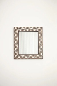 Elegante Espejo Árabe con Incrustaciones de Madreperla Hecho a Mano, Decoración de Pared de Diseño para Interiores de Alta Gama - Product Image 3