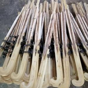Palos de Hockey sobre Césped de Madera con Refuerzos de Fibra de Vidrio para Entrenamiento al Aire Libre, 36 Unidades, Marca Eoin Winston Sports, Sialkot, Pakistán - Product Image 1