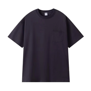 Camiseta de hombre 100% algodón, tejido liso, estilo oversized, con bolsillo, logotipo personalizado, serigrafía. - Product Image 3
