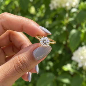 Anillo de compromiso solitario redondo de oro de 14 quilates con diamante brillante de 2 quilates, engaste de 6 puntas tipo catedral, diamante cultivado en laboratorio, certificado IGI, joyas personalizadas - Product Image 6