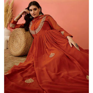 Vestido de Fiesta Moderno con Dupatta, Georgette con Bordado Floral Intenso, Largo hasta el Suelo, de Secado Rápido - Product Image 1