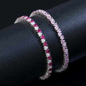 Pulsera de Cadena de Plata de Ley 925 Personalizada al por Mayor para Mujer con Diamantes de Corazón Rosados - Product Image 1