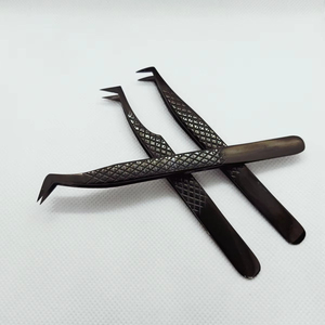 Pince à épiler professionnelle pour cils, pointe lisse de précision, design dégradé doré, emballage en boîte, poignée ergonomique antidérapante, noire, pour usage professionnel des cils - Product Image 2