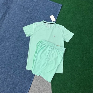 Conjunto Deportivo de Secado Rápido para Hombre - Camiseta y Pantalones Cortos con Cintura Elástica para Entrenamiento en Gimnasio, Proveedor Mayorista OEM, Conjunto de Gimnasio de Alta Calidad - Product Image 4