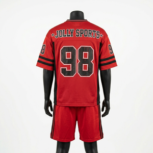 ชุดเสื้อฟุตบอลและกางเกงขาสั้นผ้าโพลีเอสเตอร์ตาข่ายพรีเมียม 200 GSM สีแดงดำตัดกัน พร้อมโลโก้แบบกำหนดเองสำหรับผู้ชาย - Product Image 6