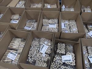 Juguete Masticable para Perros de Madera de Café Natural, Moderno, Directo de Fábrica, Duradero, Biodegradable, Hueso para Masticar, Juguete de Lujo en Bolsa - Product Image 3