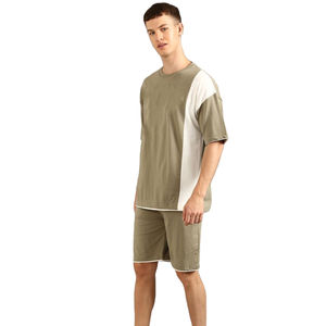 Ensemble T-shirt et short pour homme avec impression de logo personnalisé, impression de logo flamme, ensembles de t-shirts pour homme personnalisés, ensembles légers pour l'été - Product Image 2