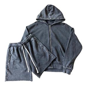 Ensemble de vêtements de sport légers personnalisés pour hommes Short à capuche en coton Ensemble de short coupe-vent avec logo personnalisé - Product Image 1