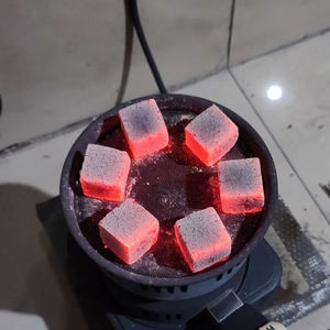 Charbon de Coco de Luxe Coco Gold par Merades d'Indonésie – Briquettes Premium Inodores à Combustion Propre pour Salons de Chicha et Barbecues au Qatar - Product Image 1