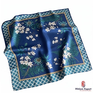 Pañuelo Cuadrado con Sensación de Seda, Impresión Personalizada, Ligero, Pañuelo de Moda para Mujer, Hijab, Fabricante OEM ODM, Personalización en Irlanda - Product Image 6