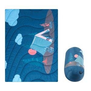 Grande Coperta Quadrata da Stadio Calda e Indossabile, Impermeabile, Antivento, Ignifuga, Realizzata in Fibra di Poliestere - Ideale per il Campeggio - Product Image 1