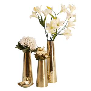 Vase de table minimaliste en métal, finition blanche, pour fleurs et décoration, idéal pour la maison et les mariages. - Product Image 3