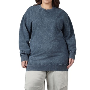 "Vente en gros de sweat-shirt surdimensionné à col ras du cou brodé à l'acide pour femme de couleur unie d'automne" - Product Image 1
