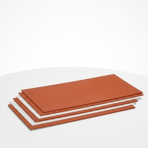 Plaque <span class=keywords><strong>de</strong></span> gaufrage à chaud personnalisée en néoprène silicone rouge, design plaqué aluminium, feuille <span class=keywords><strong>de</strong></span> caoutchouc résistante aux hautes/basses températures - Product Image 3
