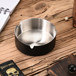 Cendrier rond en métal de qualité supérieure pour accessoires de fumeur - Product Image 3