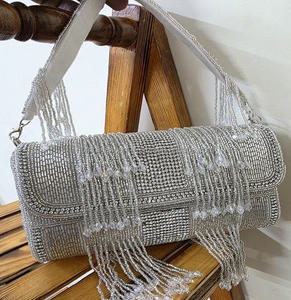 Pochette de Soirée Multifonction Broderie Femme Prix Abordable Sac à Main Tendance pour Fête et Mariage - Product Image 1