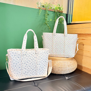 Factory Low MOQ Custom Popular <b>Large</b> Capacity Waterproof Ladies Hand <b>Bag</b> Quilting Seam Handbag Women's Tote <b>Bag</b> - Product Image 6