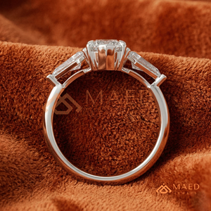Bague à trois pierres « Royal Marquise » – Argent sterling 925 avec accents en taille triligne – Bague statement taille Marquise et taille Triligne - Product Image 3