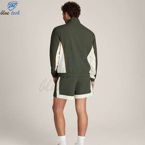 Ensemble de sport de badminton personnalisé pour hommes, vêtements d'entraînement athlétiques respirants à séchage rapide, impression de logo personnalisé, tenue de performance légère - Product Image 3