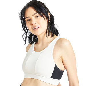 Sujetador deportivo acolchado transpirable para mujer con diseño de logo personalizado, soporte medio, espalda cruzada, 100% nailon, tipo top de yoga - Product Image 2